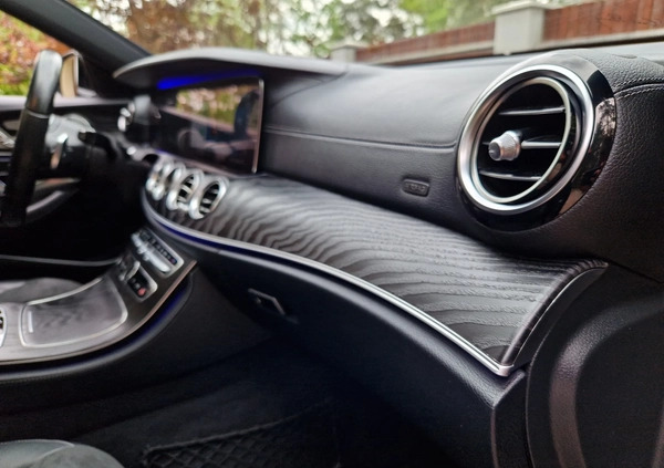 Mercedes-Benz Klasa E cena 149900 przebieg: 103000, rok produkcji 2019 z Włocławek małe 742